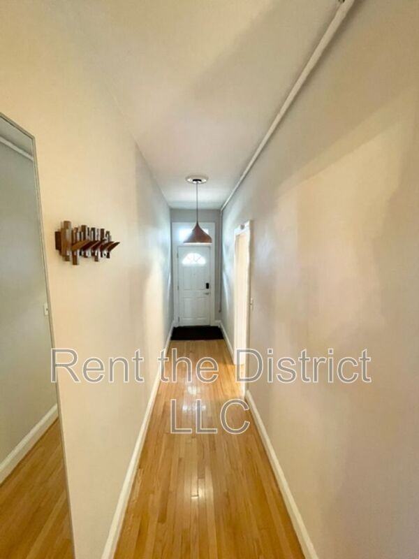 525 5th St Ne - Photo 7 of 21