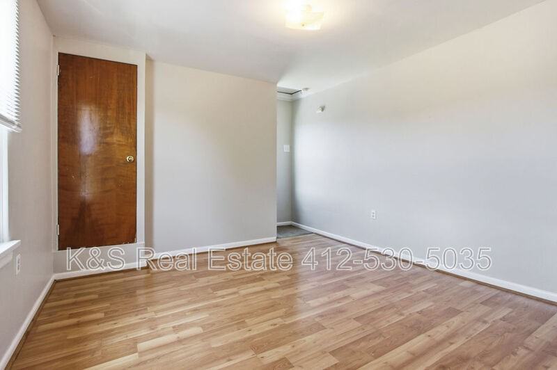 433 28th St - Photo 6 of 11