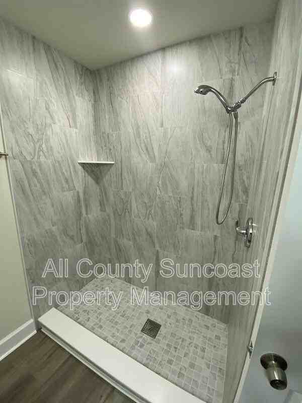768 16th St - Photo 6 of 14