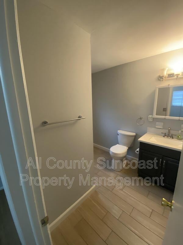 6009 71st St N - Photo 6 of 8