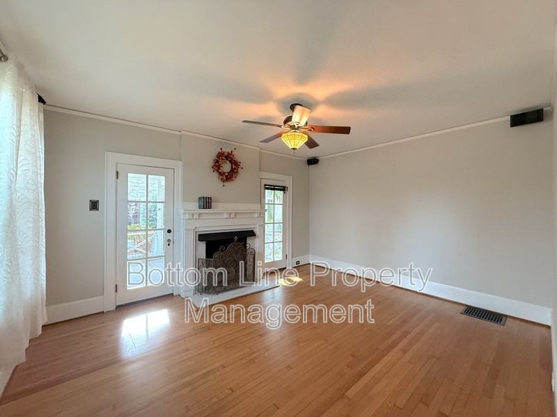 613 S York St - Photo 5 of 36
