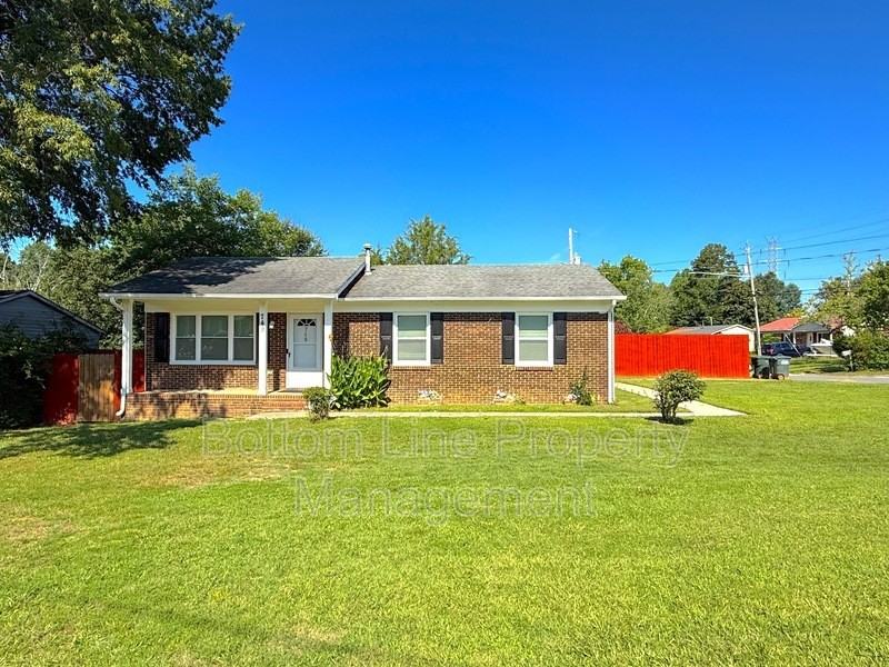 749 Shannon Bradley Rd - Photo 2 of 21