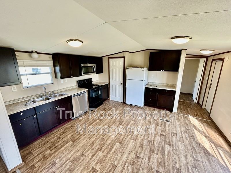 16394 County Road 3594 - Photo 3 of 9