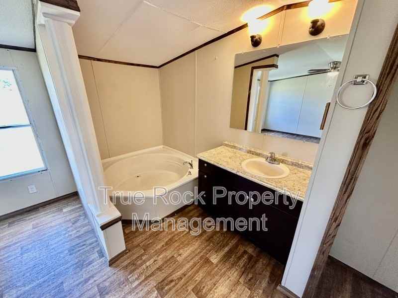 16394 County Road 3594 - Photo 5 of 9