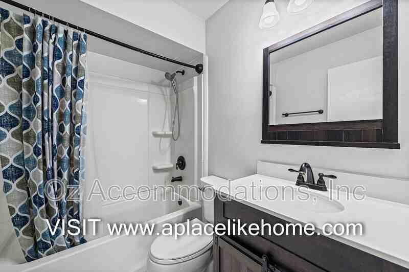 3310 Iroquois Ln - Photo 5 of 29