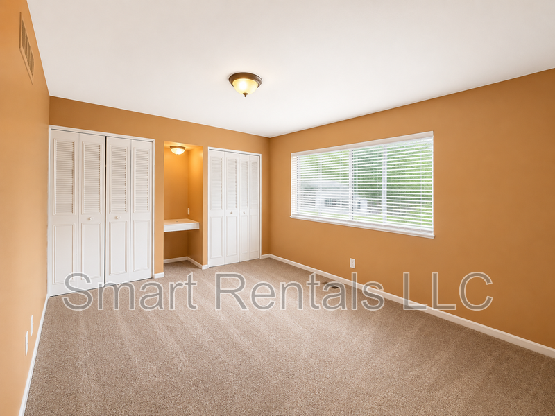 2651 Eltarose Dr - Photo 3 of 6