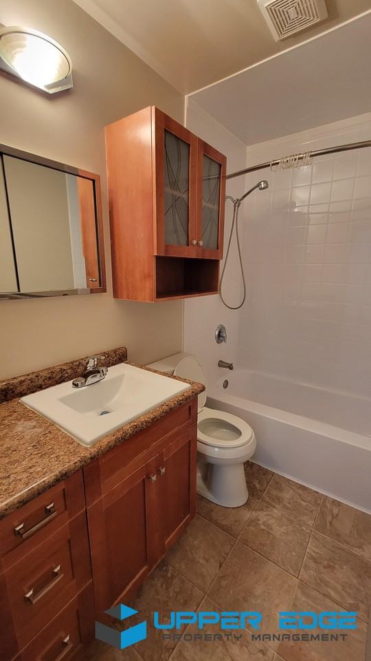721 Oakdale Drive - Photo 4 of 20