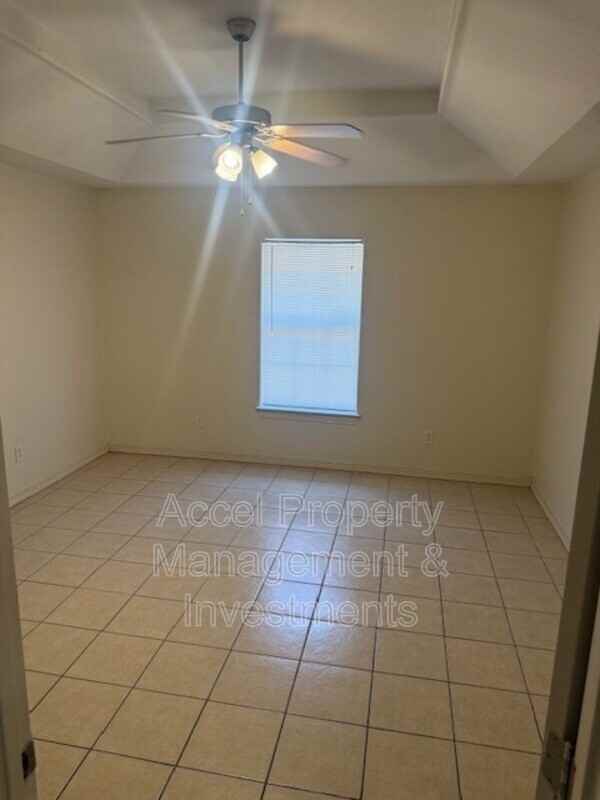 1902 Bahamas Dr #3 - Photo 6 of 12