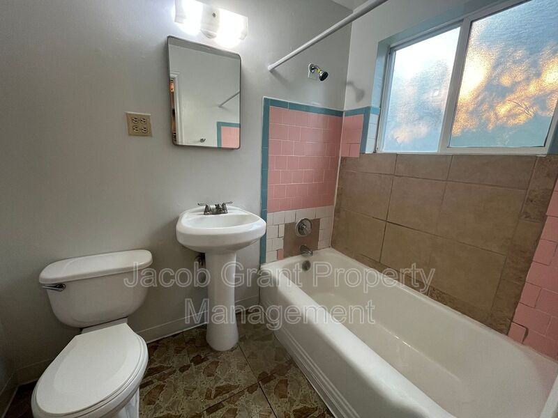 675 Tiger Ave #12 - Photo 4 of 7