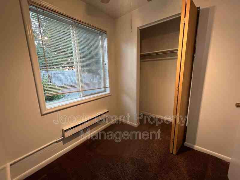 675 Tiger Ave #12 - Photo 6 of 7