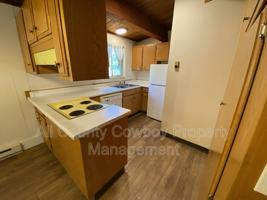 featured image of 1000 E Garfield St #13