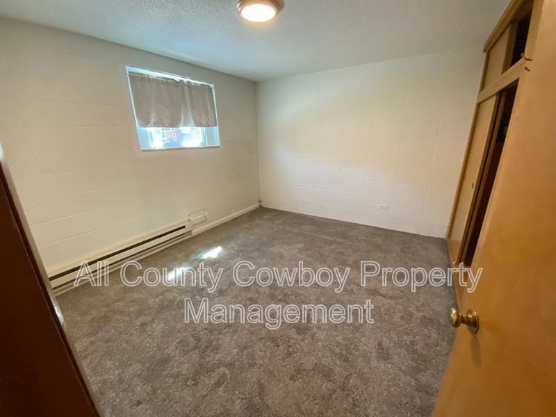 1000 E Garfield St #13 - Photo 7 of 21