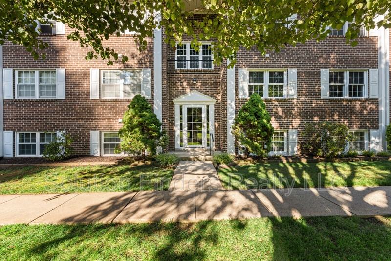 211 Crocker Dr #B - Photo 2 of 26