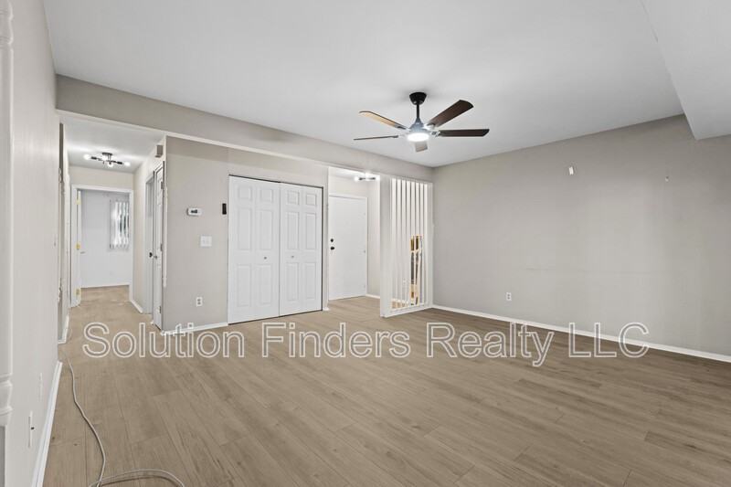 211 Crocker Dr #B - Photo 7 of 26
