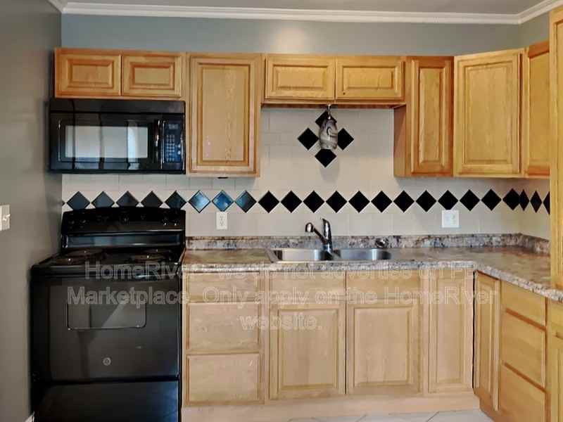 12004 Derris Ct - Photo 3 of 9
