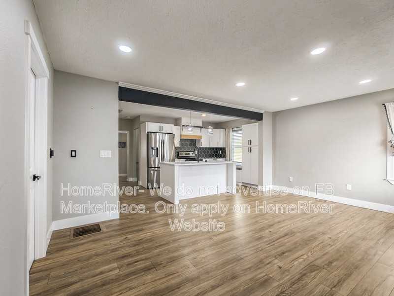 1417 E Wabash Ave - Photo 3 of 24