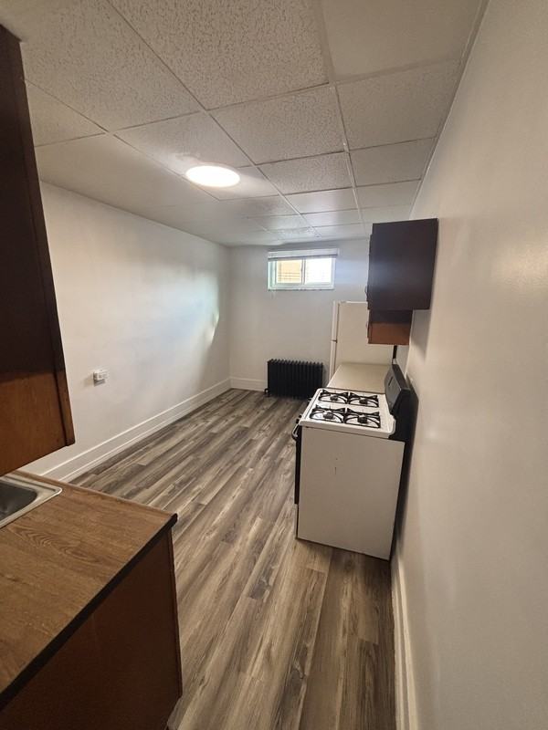 809 Broadway Ave - Photo 6 of 9