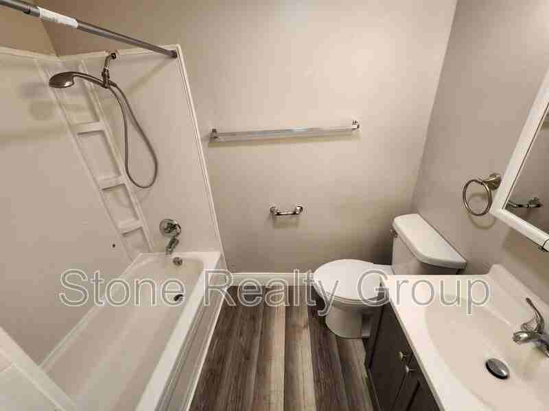 1880 N 6th 1/2 St #6 - Photo 4 of 5