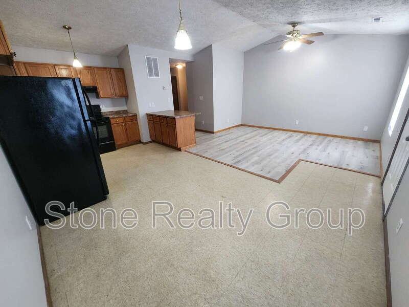 2324 7th Ave - Photo 2 of 9