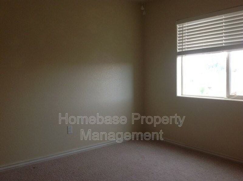 1922 Hollyhock Cir - Photo 5 of 11