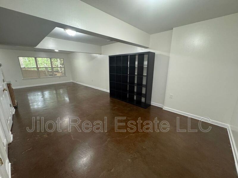105B Dancing Fox Rd - Photo 6 of 16