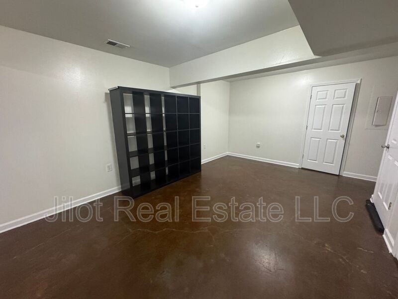 105B Dancing Fox Rd - Photo 7 of 16