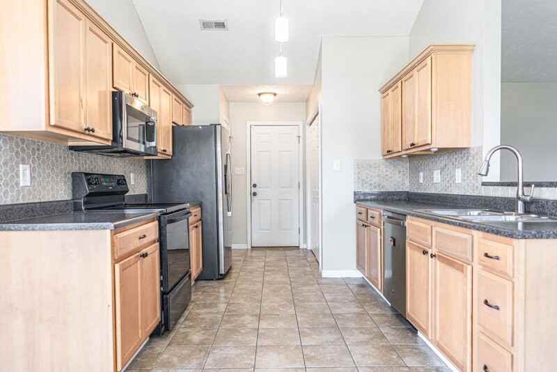 131 River Birch Ln - Photo 6 of 32