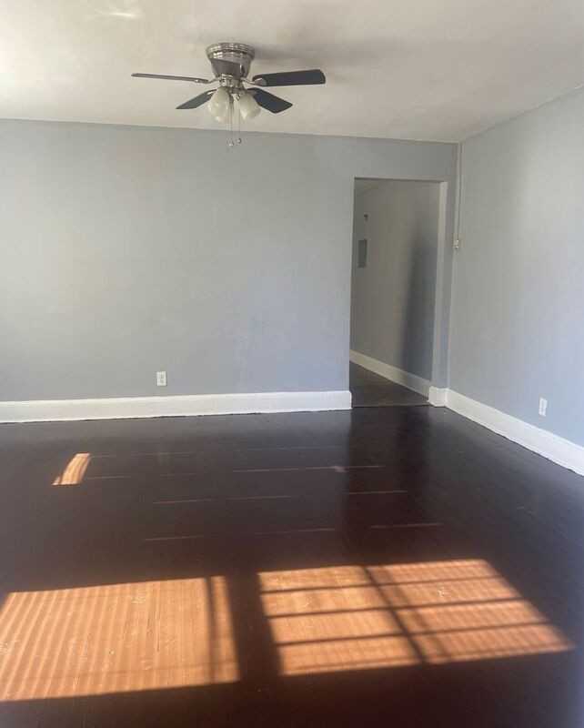 322 Harrison St - Photo 5 of 6