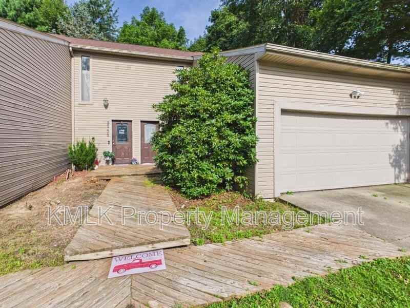 3957 Cox Rd - Photo 2 of 48