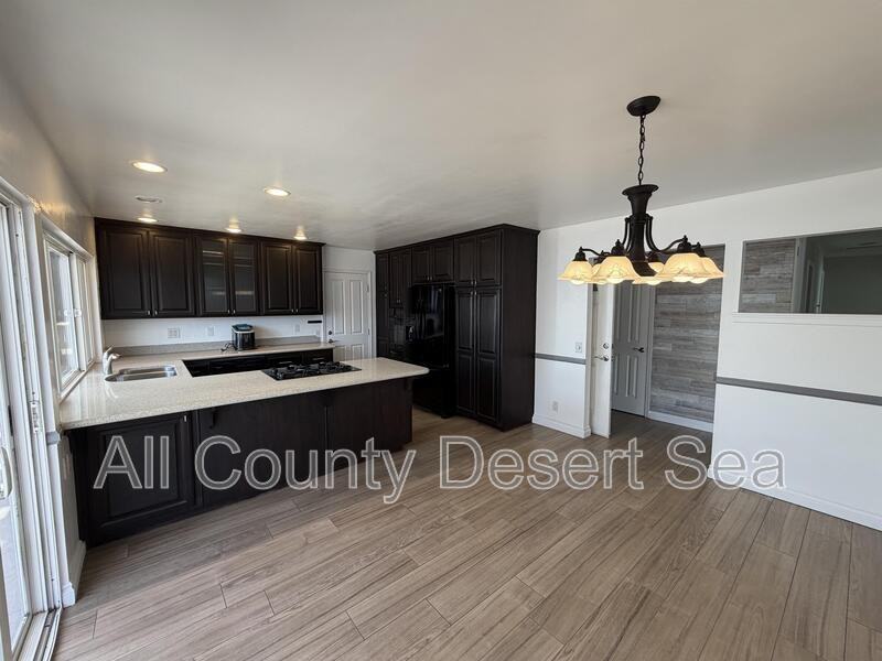 18527 San Antonio St - Photo 6 of 25