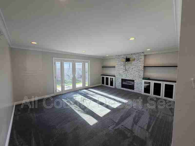 18527 San Antonio St - Photo 7 of 25
