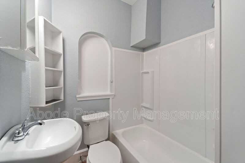 126 S Lincoln Ave #1 - Photo 5 of 10