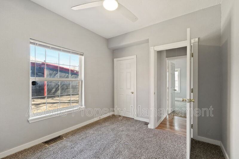 126 S Lincoln Ave #1 - Photo 6 of 10
