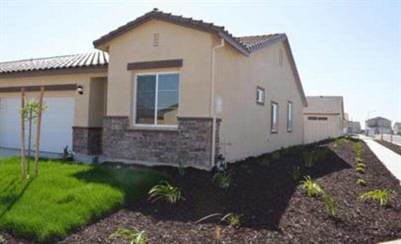 4467 Jennifer Way - Photo 6 of 33