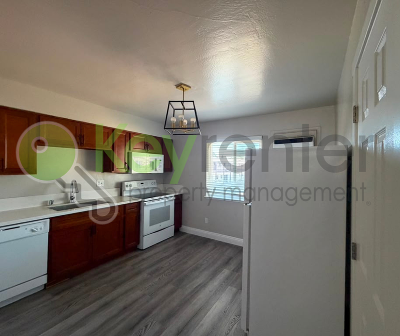 5724 Falconer Way #D - Photo 3 of 18