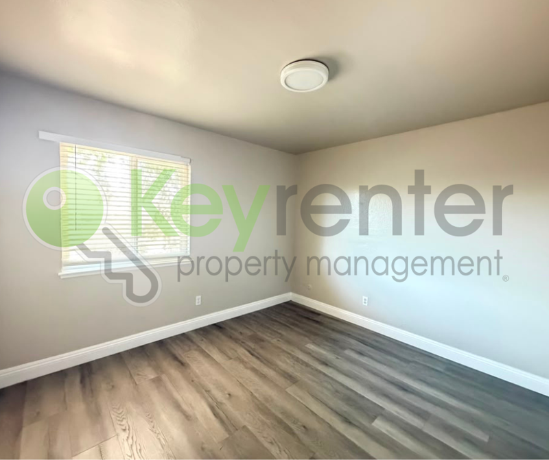 5724 Falconer Way #D - Photo 4 of 18