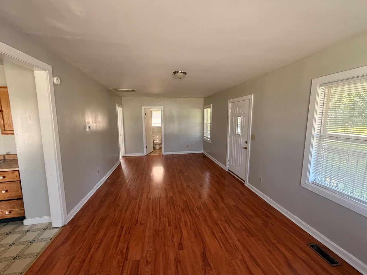 2020 N Glenwood Ave - Photo 4 of 19
