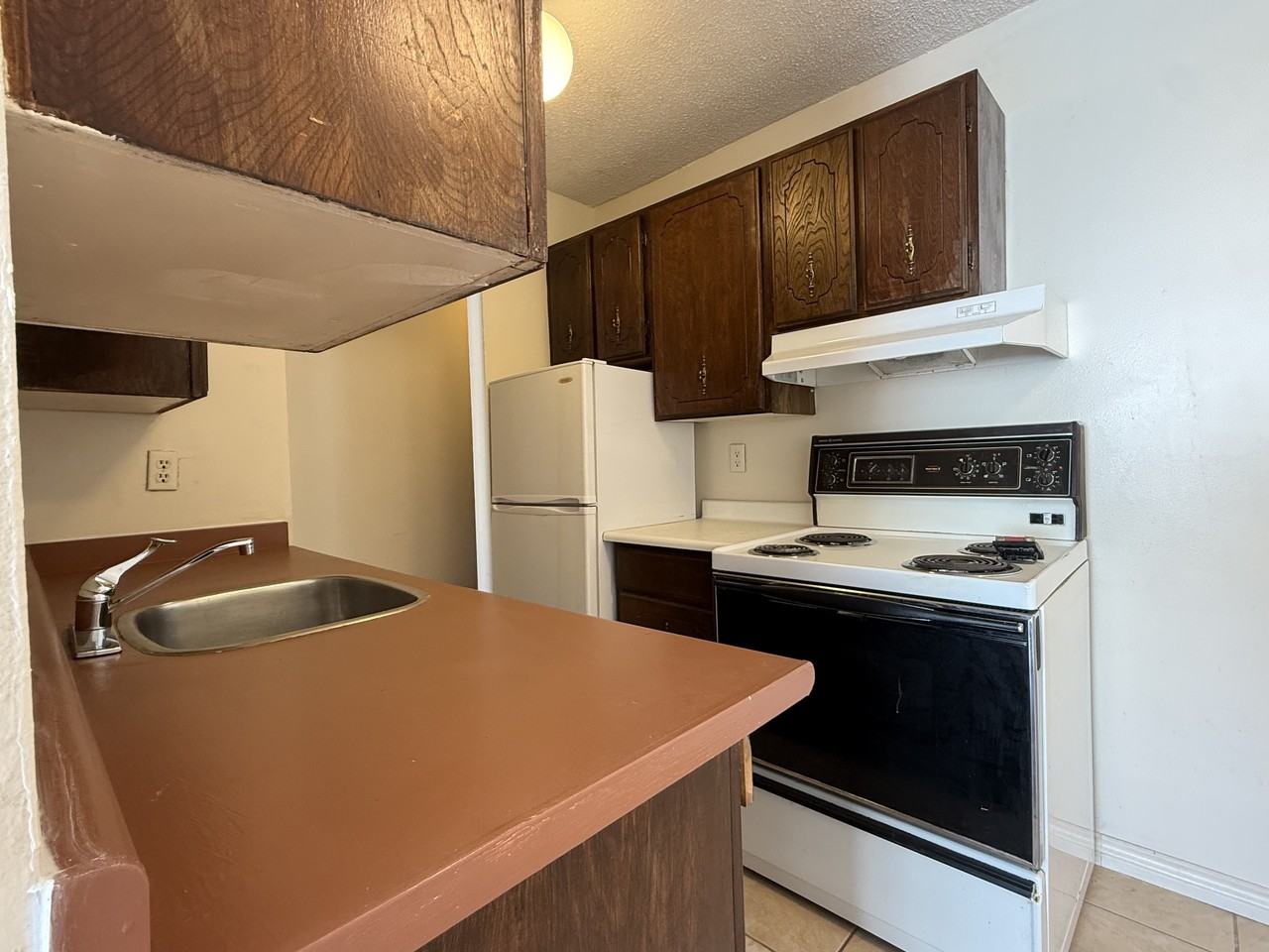 3489 Kingsway - Photo 7 of 15