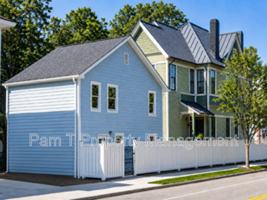 featured image of 201 W 37th St