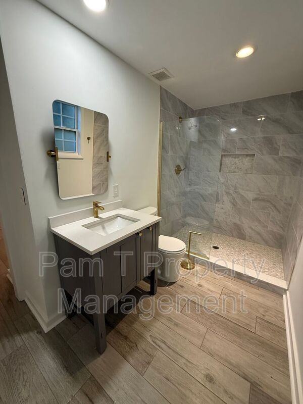 201 W 37th St - Photo 7 of 7