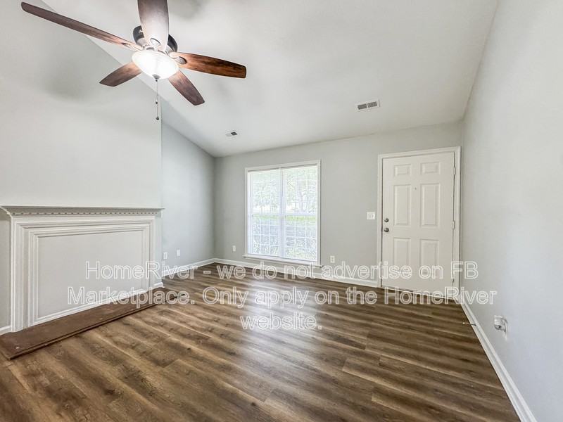 4606 Meadowcroft Rd - Photo 3 of 23