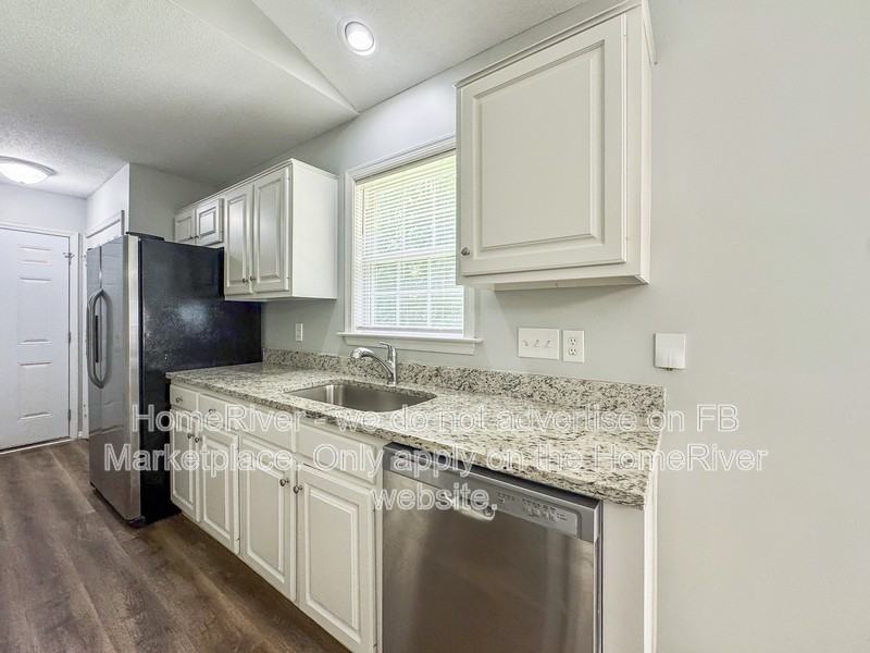 4606 Meadowcroft Rd - Photo 7 of 23