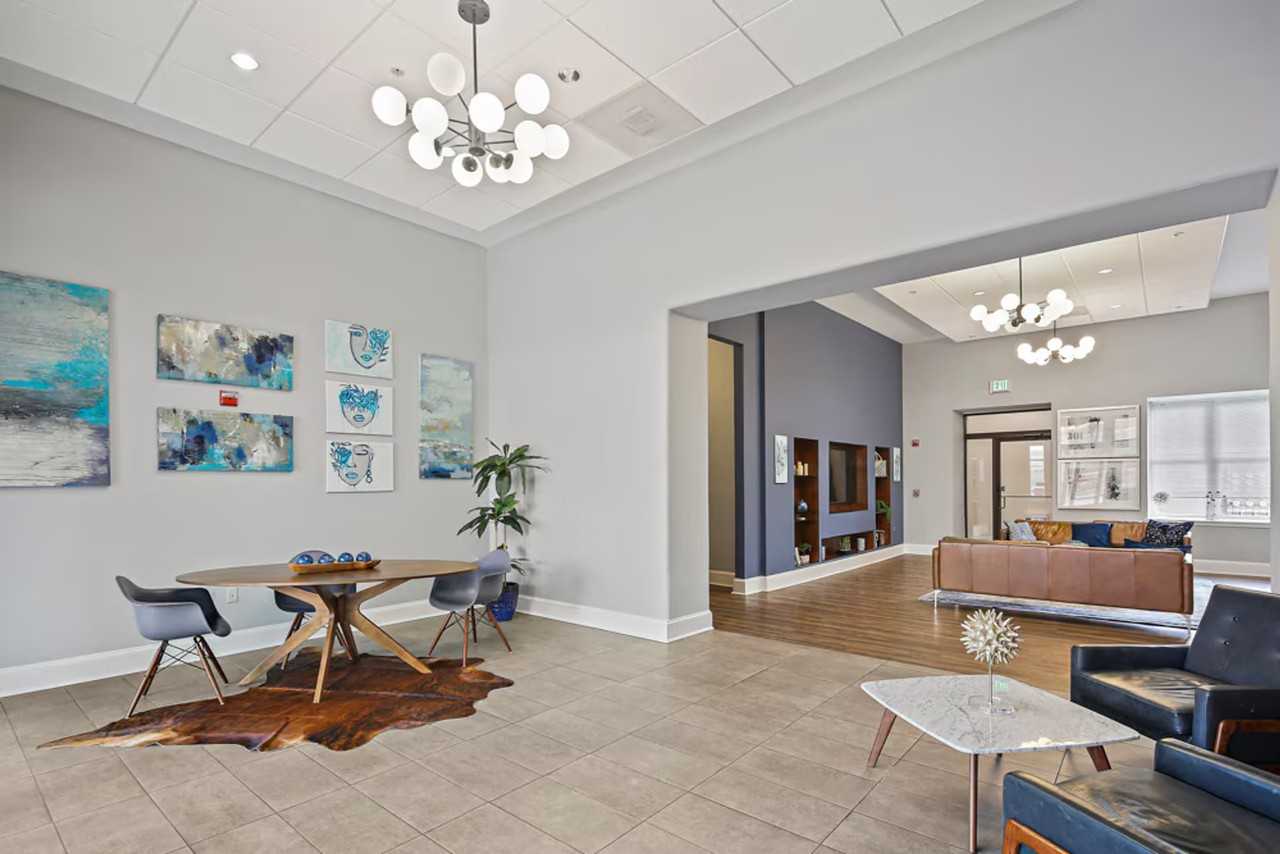 St James Apartments - Photo 6 of 50