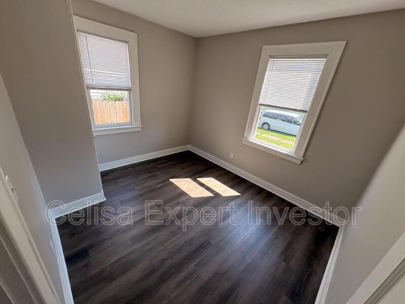 3926 Avondale Dr - Photo 6 of 9