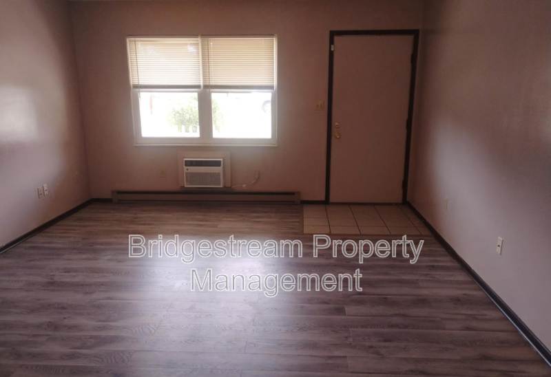 48 Candlewood Ct - Photo 5 of 9