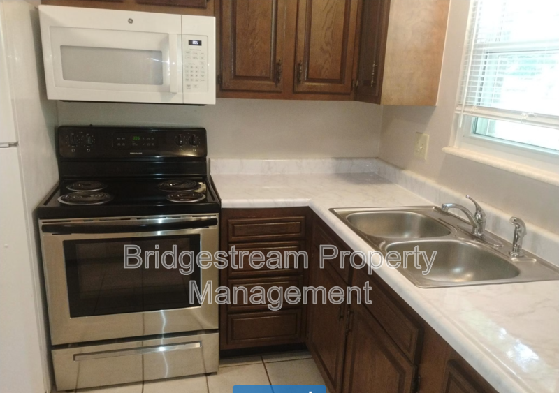 48 Candlewood Ct - Photo 6 of 9