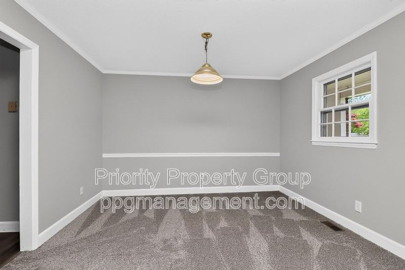 3916 Piney Grove Rd - Photo 4 of 40