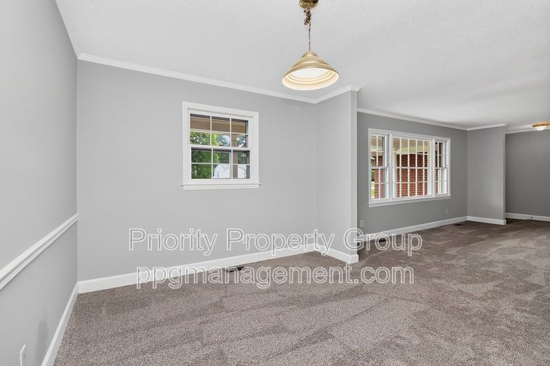3916 Piney Grove Rd - Photo 5 of 40
