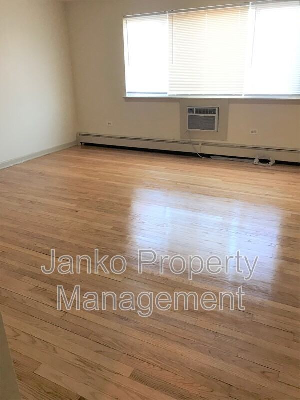 2108 S 17th Ave #1E - Photo 3 of 7