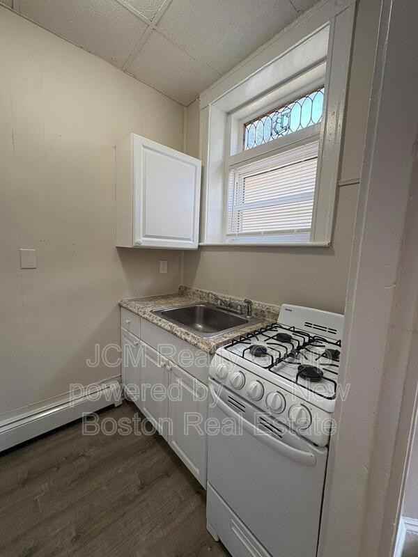 16 Newhall St #1